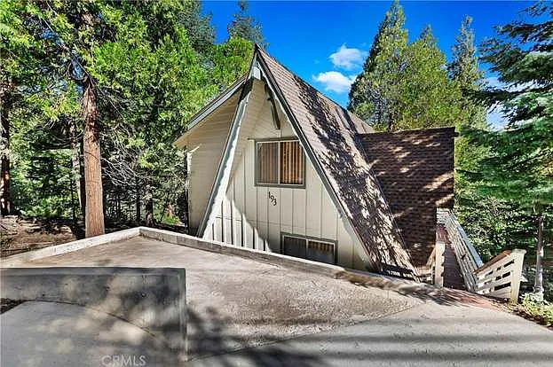 193 S John Muir Rd — Photo 3