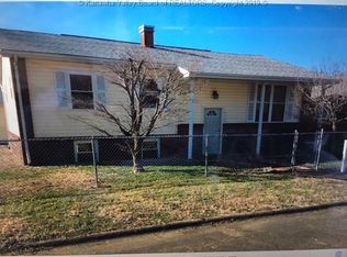 308 Dupont Ave, Nitro, WV 25143