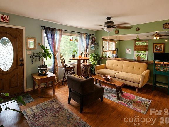 5th image of 1122 Zion Ct