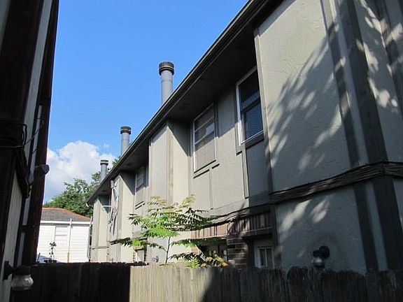 4th image of 213 Clearview Pkwy