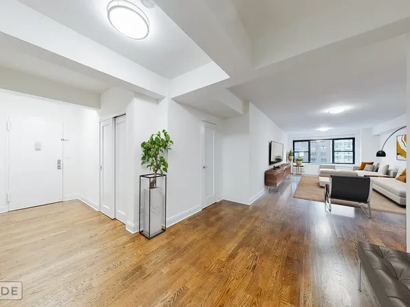 157 East 57th Street image 1 of 17