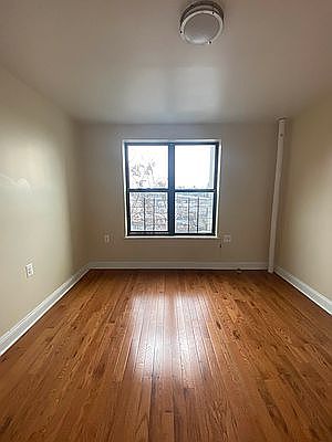 5th image of 1025 Leggett Ave APT 3D