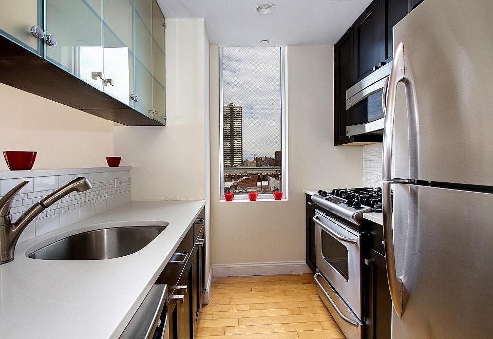 2nd image of 249 E 118th St APT 8A