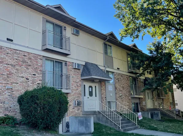 528 S Van Buren St #12, Iowa City, IA 52240