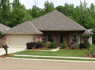 301 Azalea Ct, Brandon, MS 39047