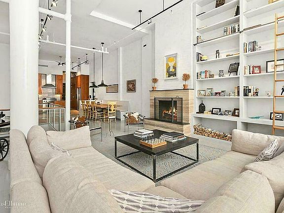 3rd image of 214 W 17th St APT 1A