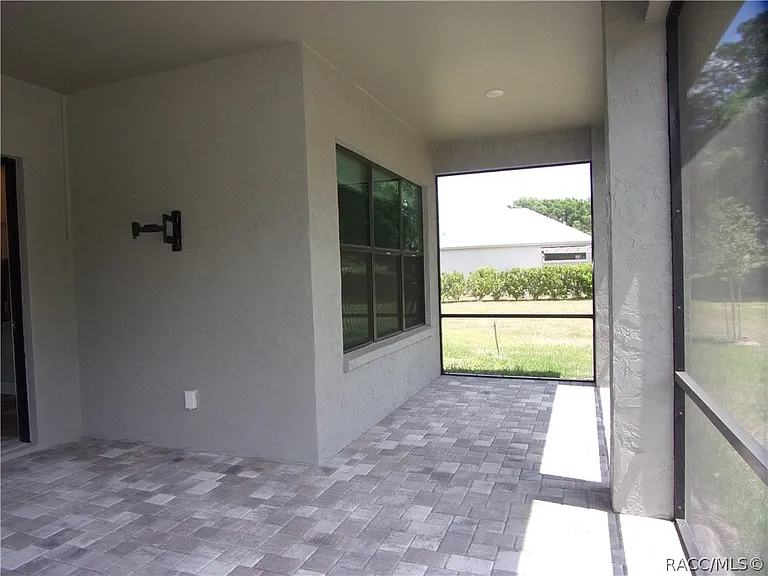 248 E Cumberland Ct — Photo 34