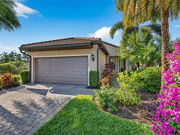 2nd image of 12048 Moorhouse Pl