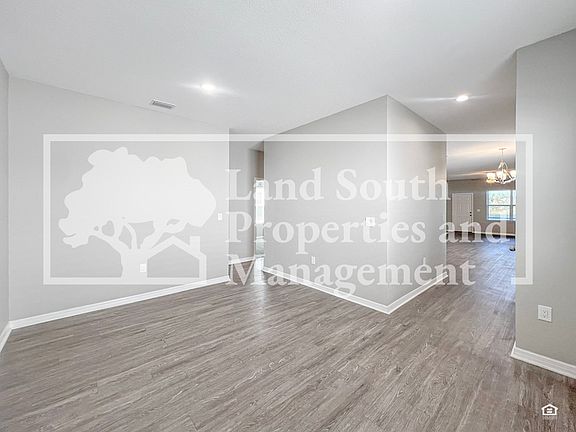 3rd image of 3413 Cup Dr #8