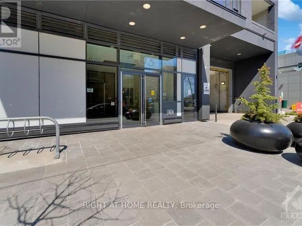 203 Catherine St, Ottawa, ON