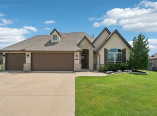 7201 E Louisville St, Broken Arrow, OK 74014