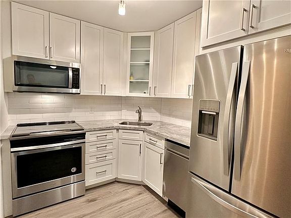 4th image of 1920 NE 1st Ter APT 205H