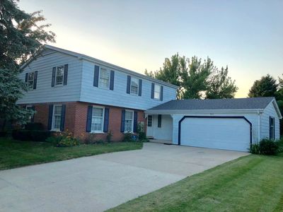 921 Iroquois Ave, Naperville, IL, 60563