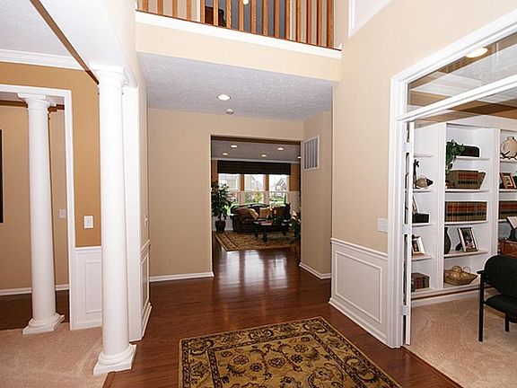 Entry-Model Photo Only