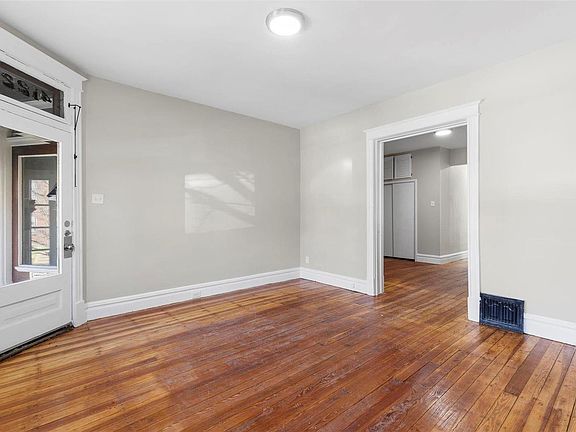 5th image of 4122 Virginia Ave