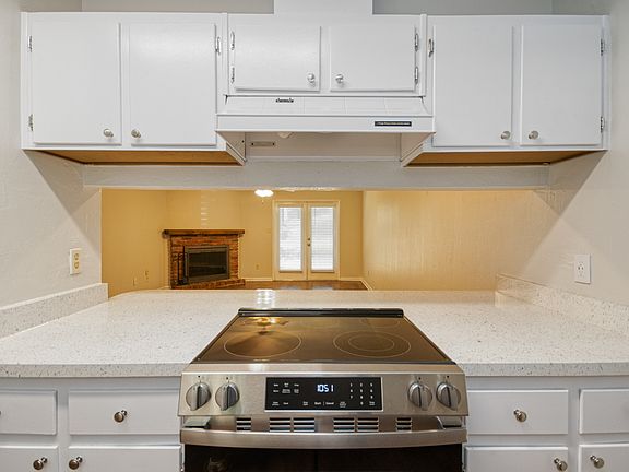 2nd image of 1332 Cherry St #11559613