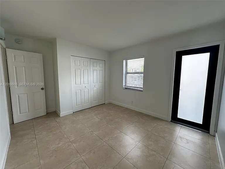2705 NE 9th Ave #203 — Photo 28