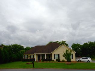 28 Oak Ridge Dr, Aragon, GA 30104