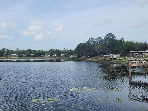 5th image of 800 Lake Shore Ter