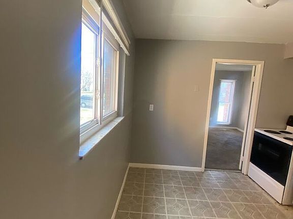 3rd image of 2443 Ferguson Rd #5