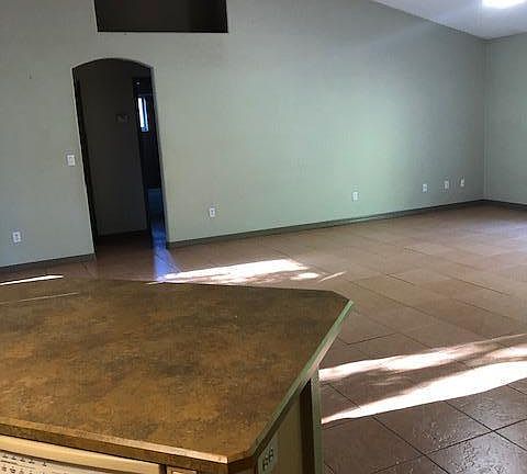 4th image of 706 Branch Dr