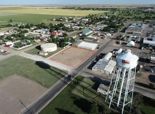 1101 S Ash St, Perryton, TX 79070