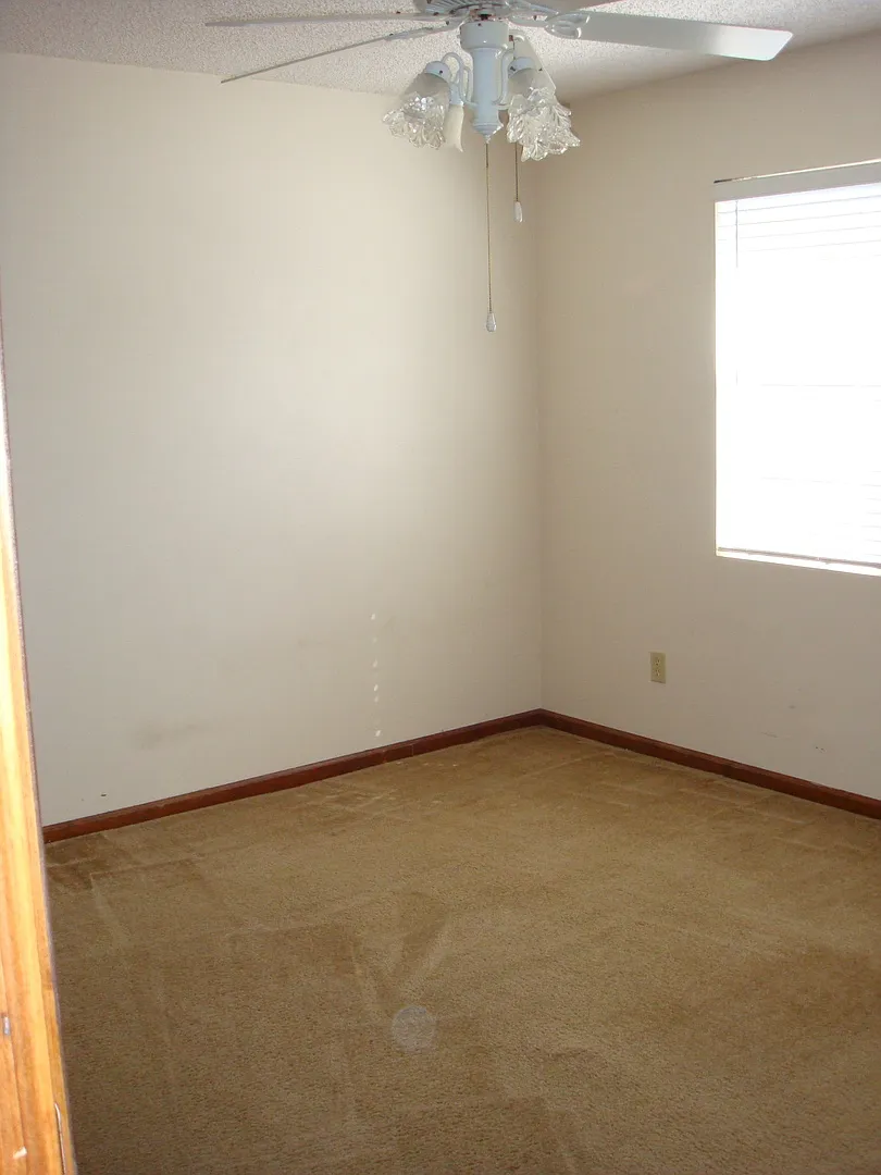 2 Bedroom, 2 Bath Condo — Photo 3