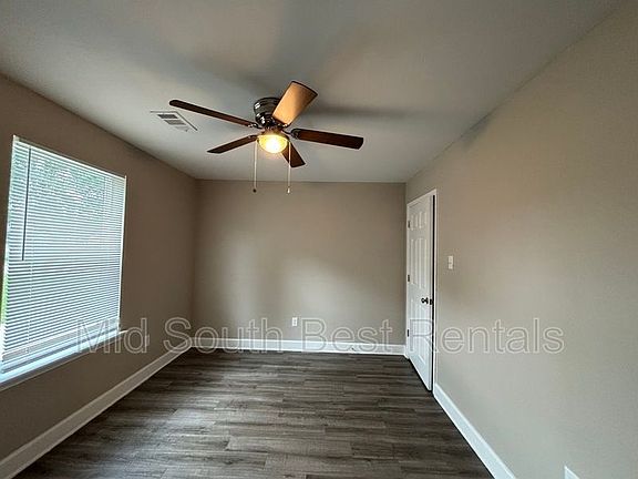 3rd image of 610 Gordon St #A