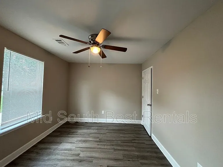 610 Gordon St #A — Photo 3