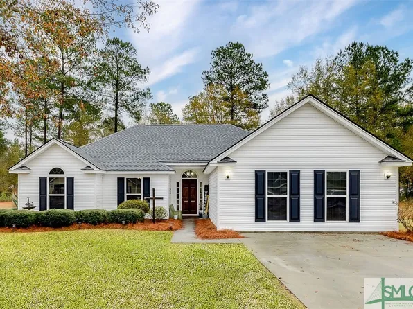 65 J R Drive, Ellabell, GA 31308