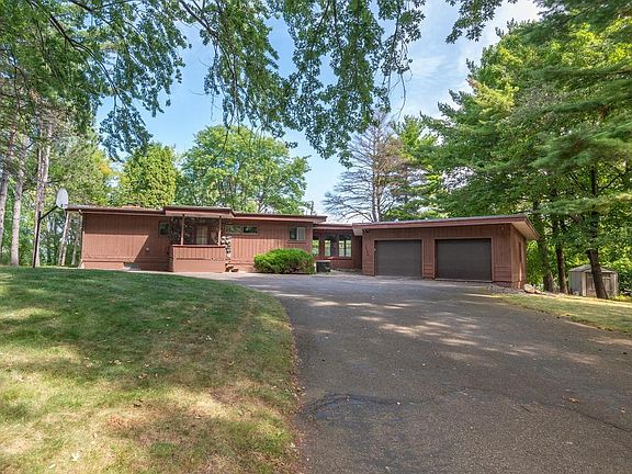 3rd image of 16740 S Shore Ln