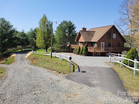 3rd image of 14 Zonia Ln