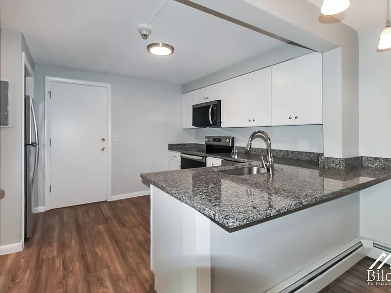 Prospect Street Apartments — Photo 13