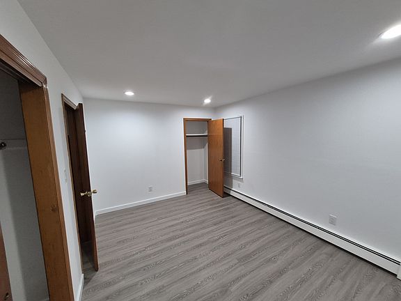 5th image of 213 Sanford Ave Floor 2