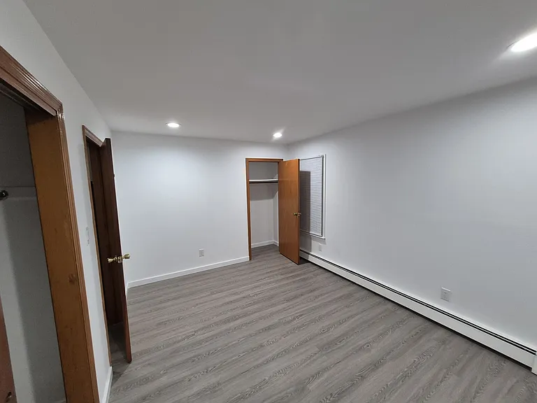 213 Sanford Ave #2 — Photo 5