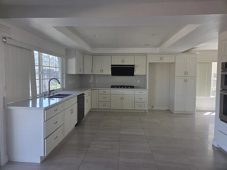 1472 Spruce Tree Dr — Photo 6