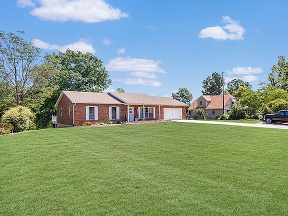 3rd image of 10626 Tonya Dr