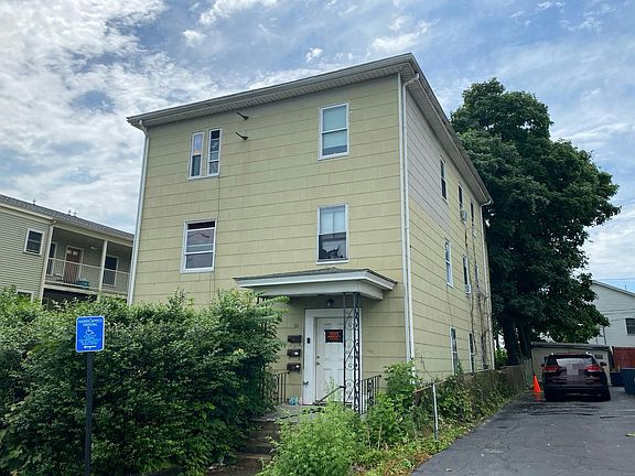 2nd image of 23 Merrifield St