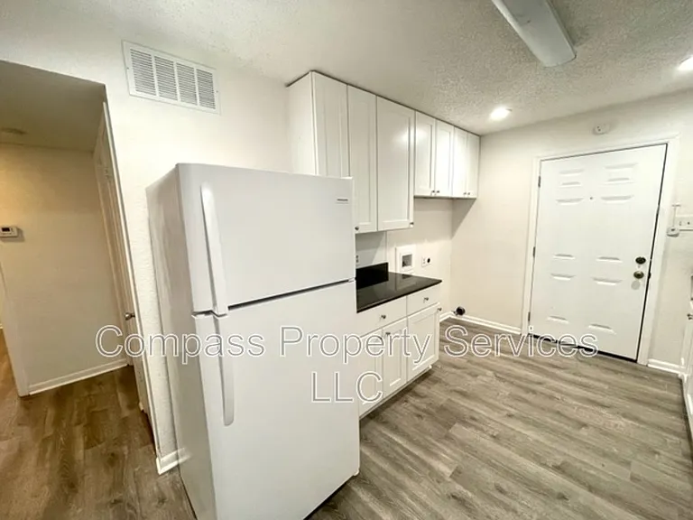 3019B McFerrin Ave #3019B — Photo 8