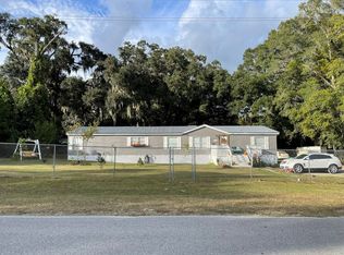 1108 NW 11th Ave, Chiefland, FL 32626
