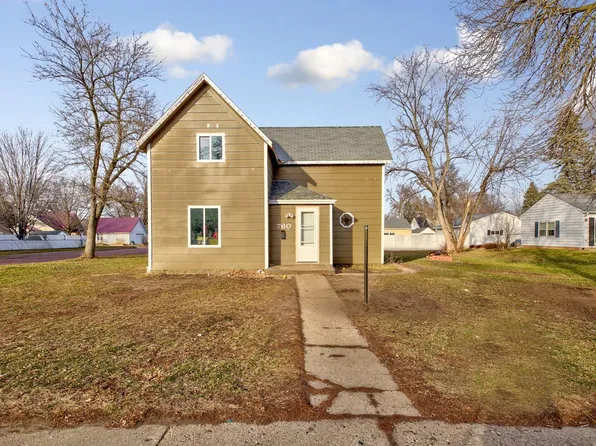 760 12th St, Windom, MN 56101
