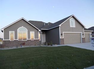 755 Oklahoma St, Kennewick, WA 99336