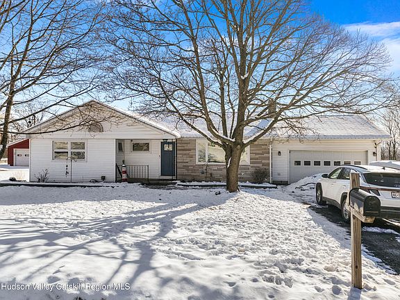 3rd image of 310 Highland Avenue