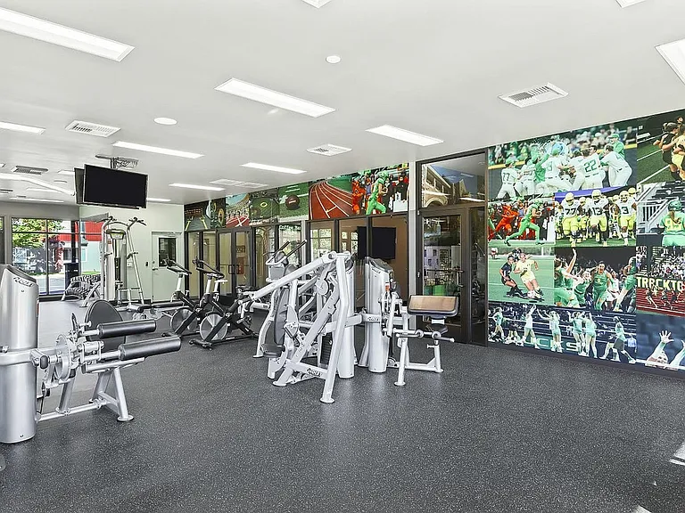 3225 Kinsrow Ave - WEB-32