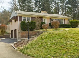 209 Arborwood Dr, Gibsonia, PA