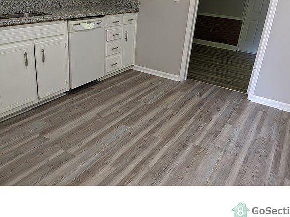 3rd image of 373 Haymarket Ln