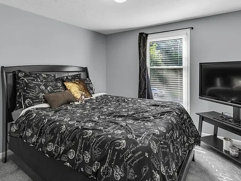 15337 Edgehill Dr — Photo 9