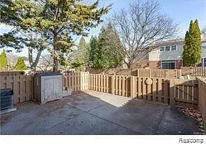 5117 Buckingham Pl — Photo 3