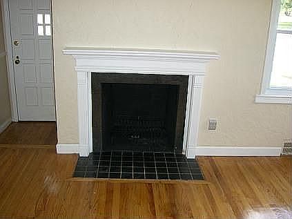 5th image of 228 N Alexander Ave