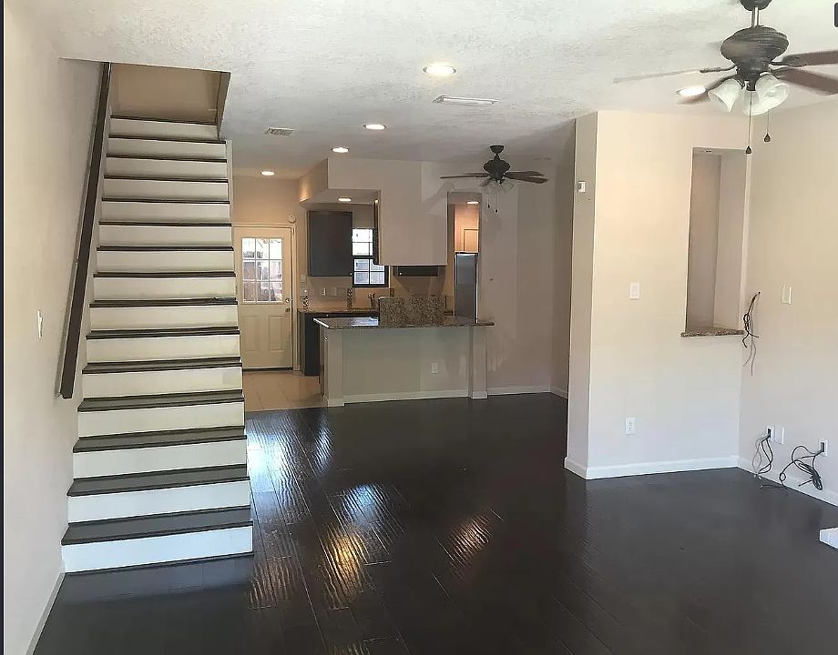 1st image of 206 Samuel Blvd #M6